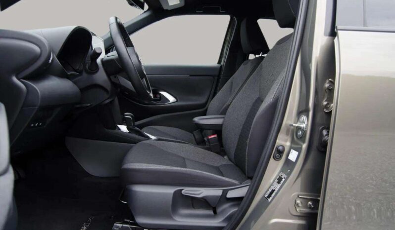 TOYOTA YARIS CROSS 1.5 HYBRID DYNAMIC NAVI-CARPLAY PDC V+A CAMERA ELEK-ACHTERKLEP WINTER PACK vol